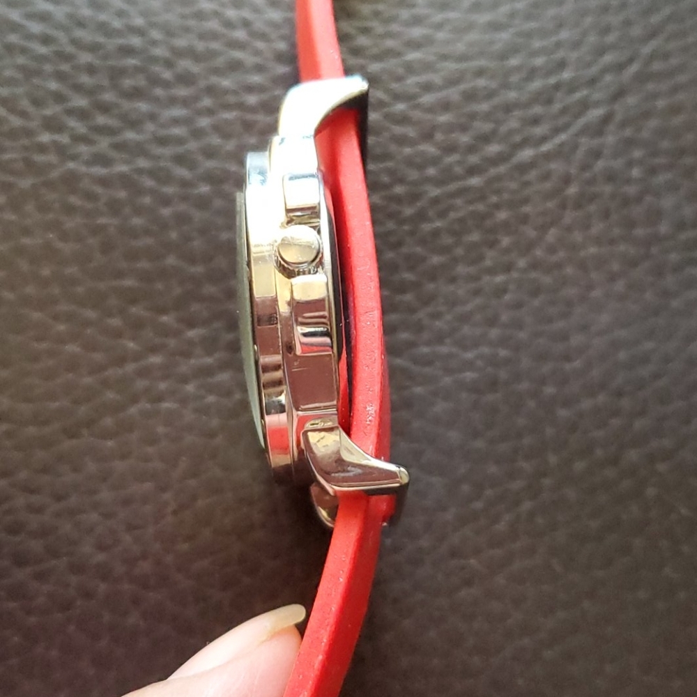 Watch - Picture 5 of 6